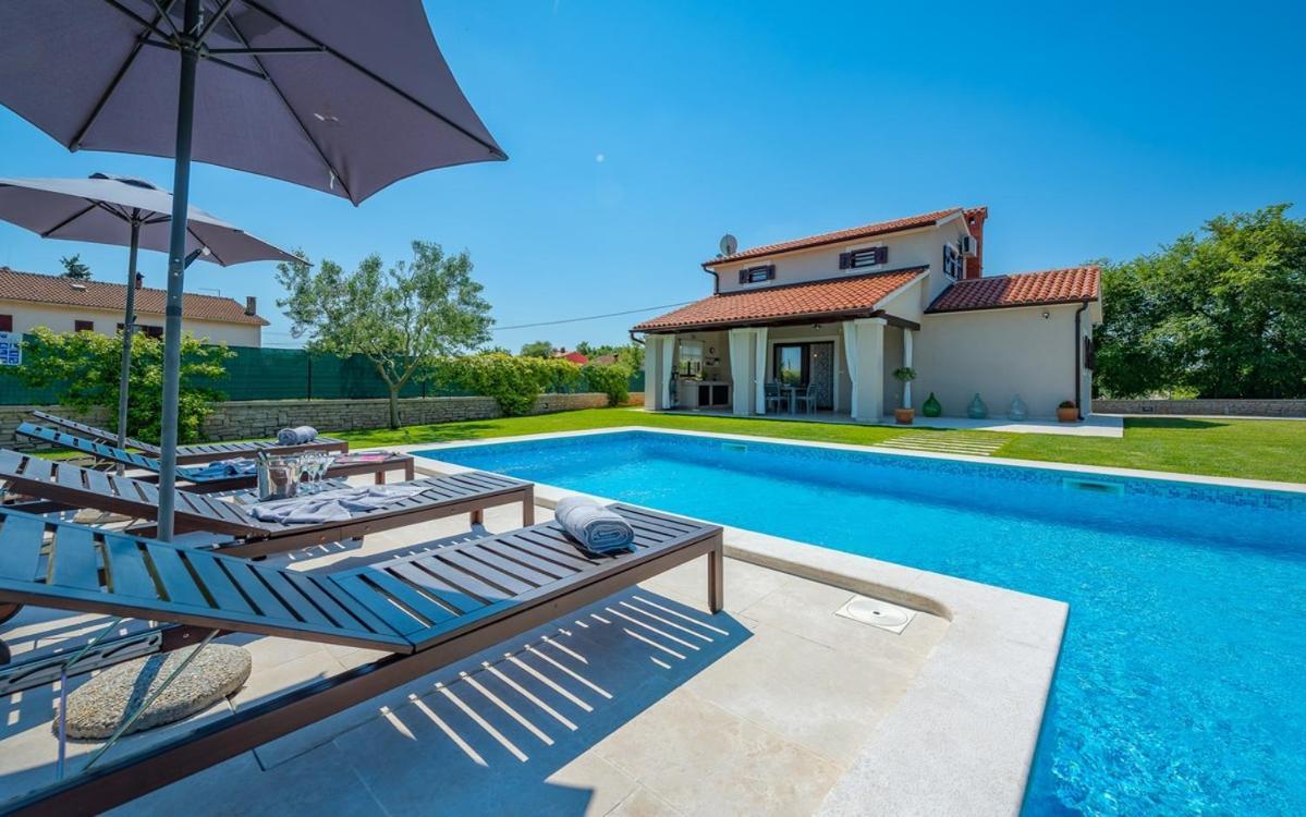Villa Zara Marčana Εξωτερικό φωτογραφία