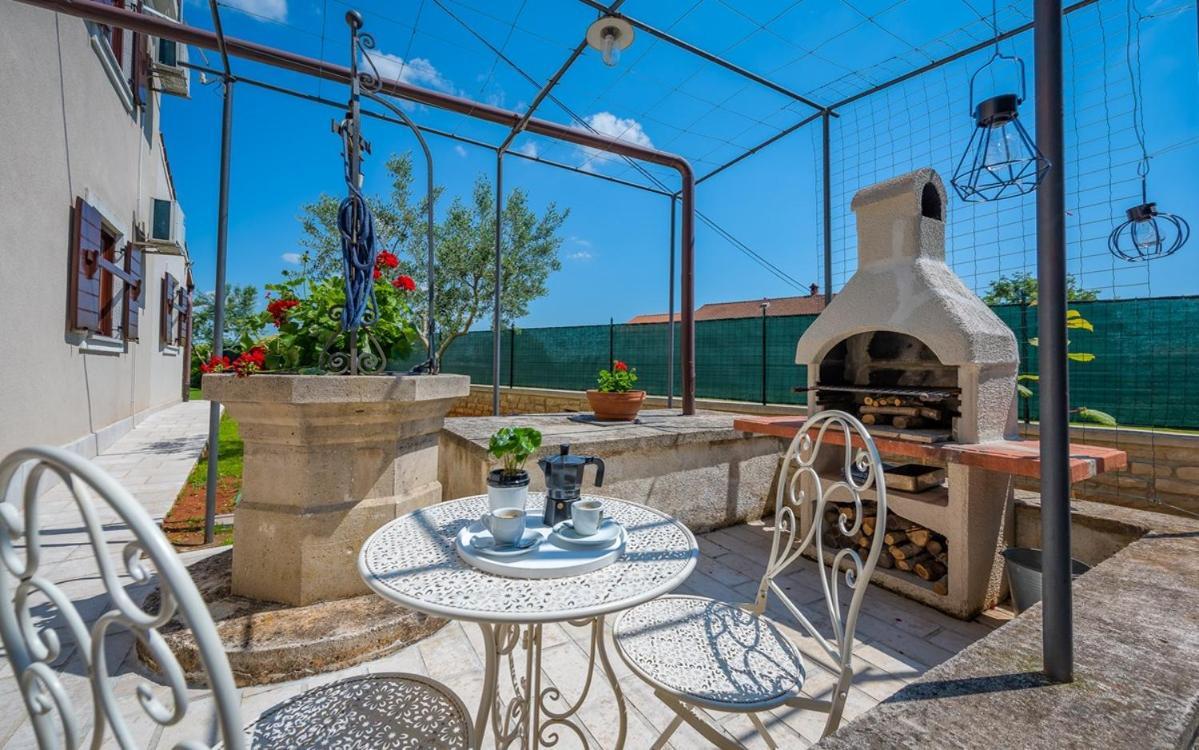 Villa Zara Marčana Εξωτερικό φωτογραφία