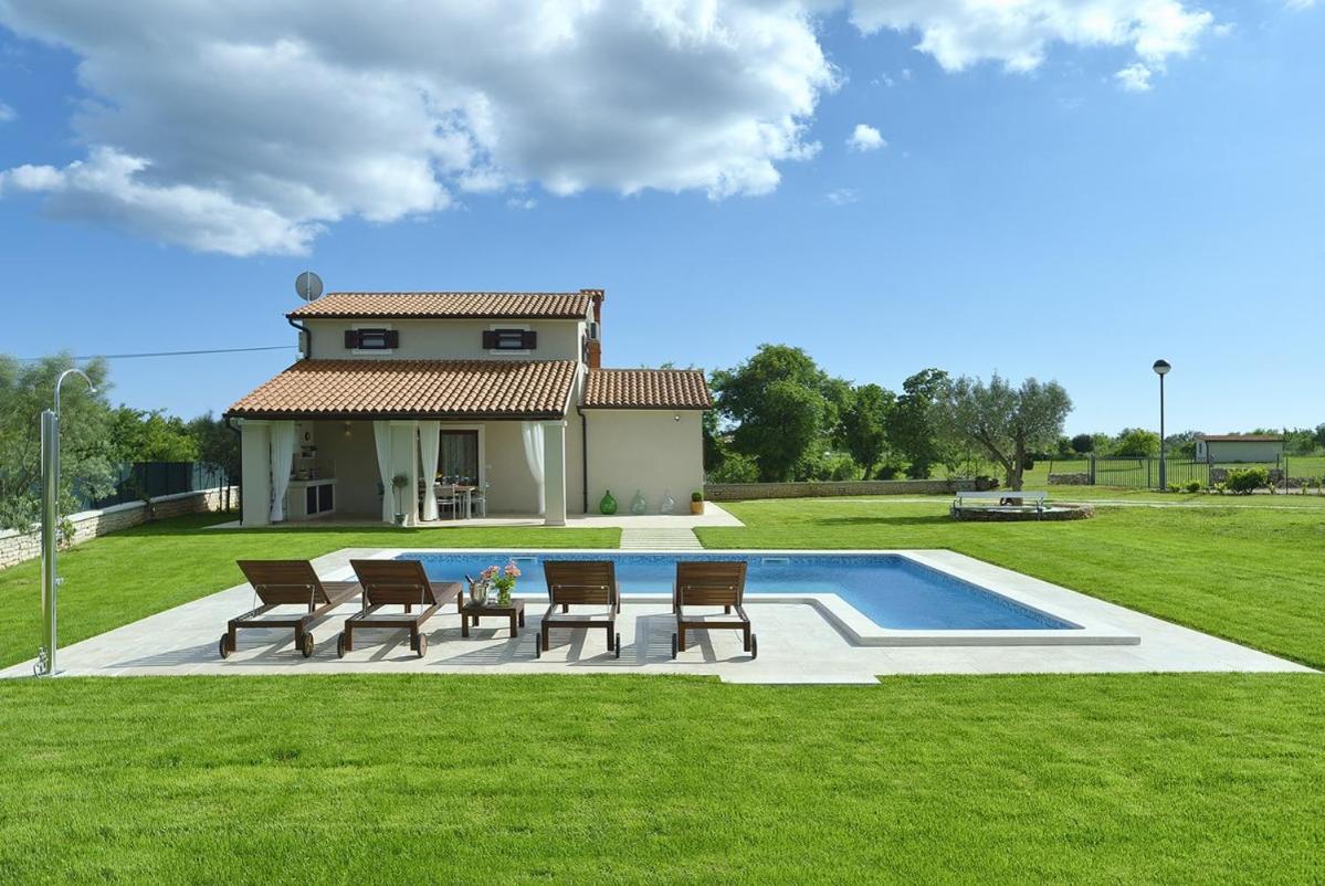 Villa Zara Marčana Εξωτερικό φωτογραφία