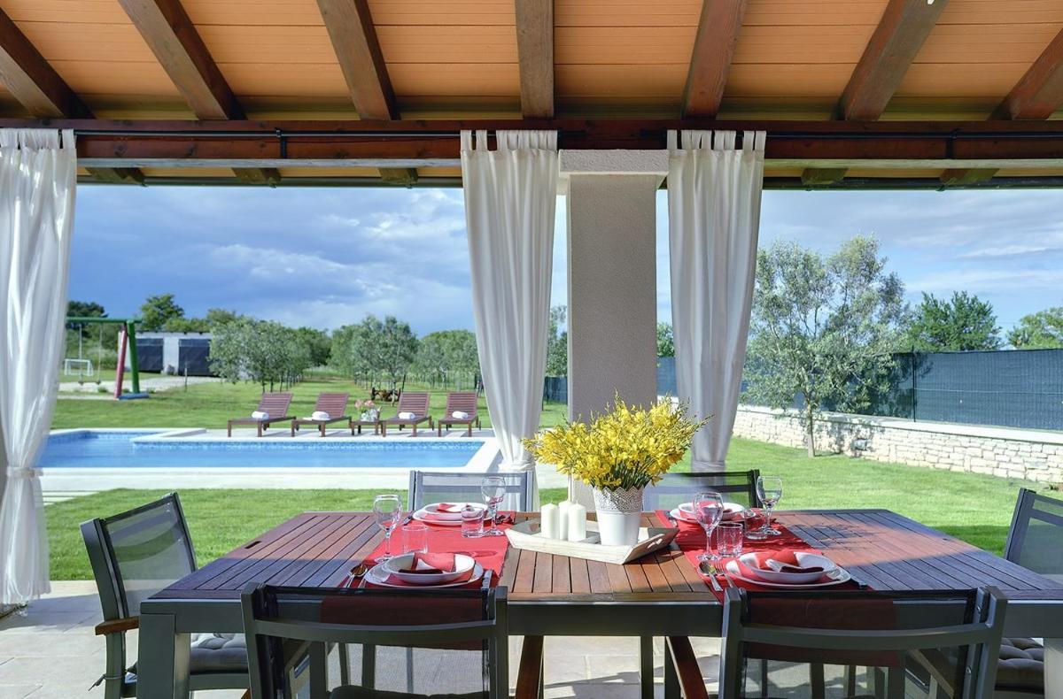 Villa Zara Marčana Εξωτερικό φωτογραφία